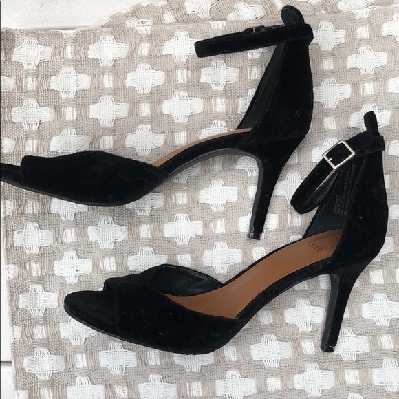 Black Velvet Ankle Strap Heels - Picture 2 of 6